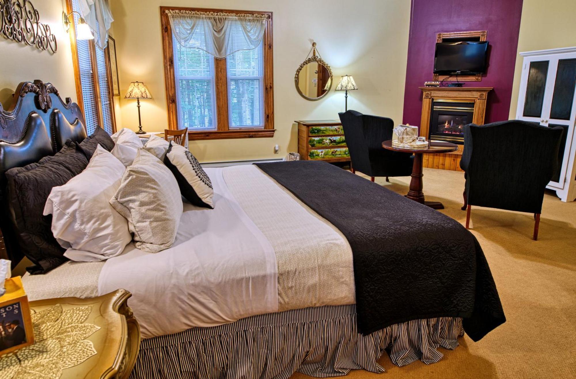 Rockwell Falls Inn And Wine Bar Lake Luzerne Εξωτερικό φωτογραφία