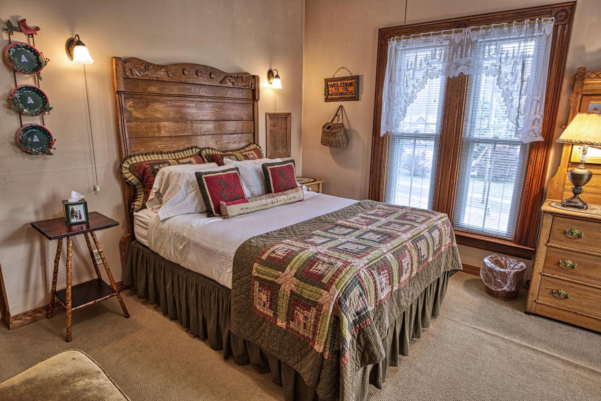 Rockwell Falls Inn And Wine Bar Lake Luzerne Εξωτερικό φωτογραφία