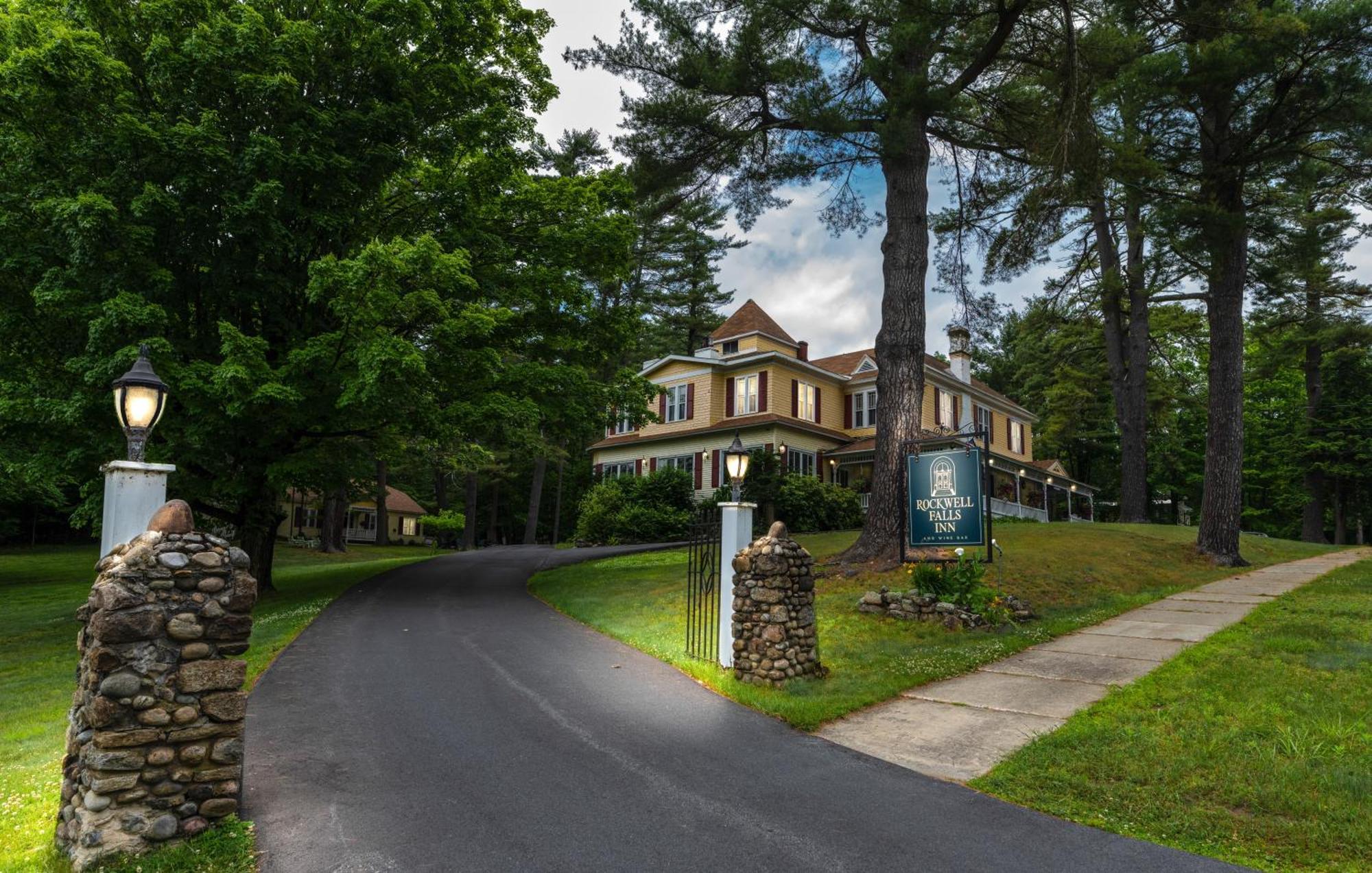 Rockwell Falls Inn And Wine Bar Lake Luzerne Εξωτερικό φωτογραφία